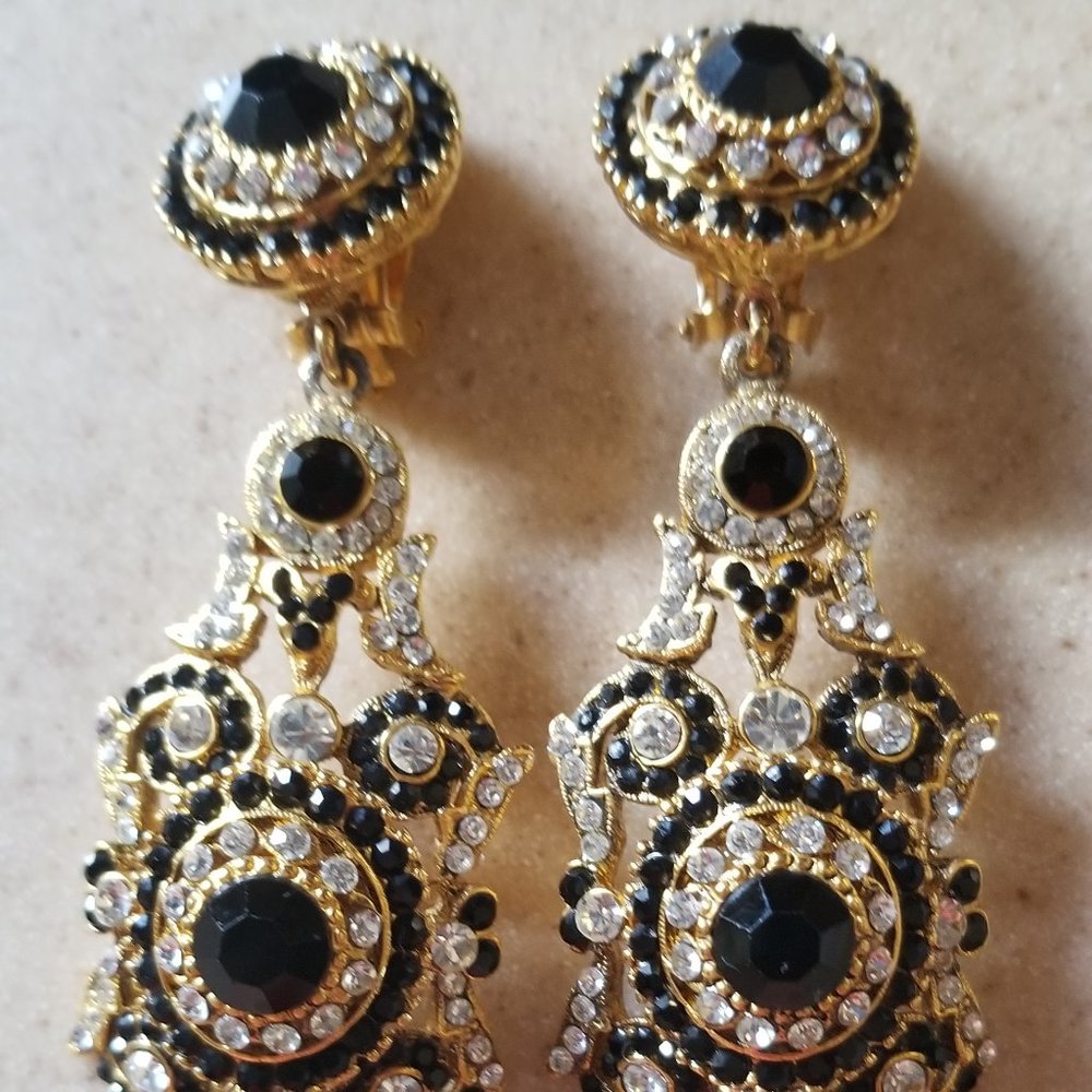 HOLIDAY STATEMENT JOSE & MARIA BARRERA CRYSTAL EVENING DROP CHANDELIER EARRINGS